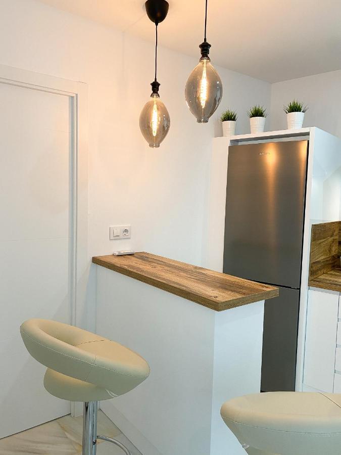 Apartamentos La Reina 아르코스델라프론테라 외부 사진