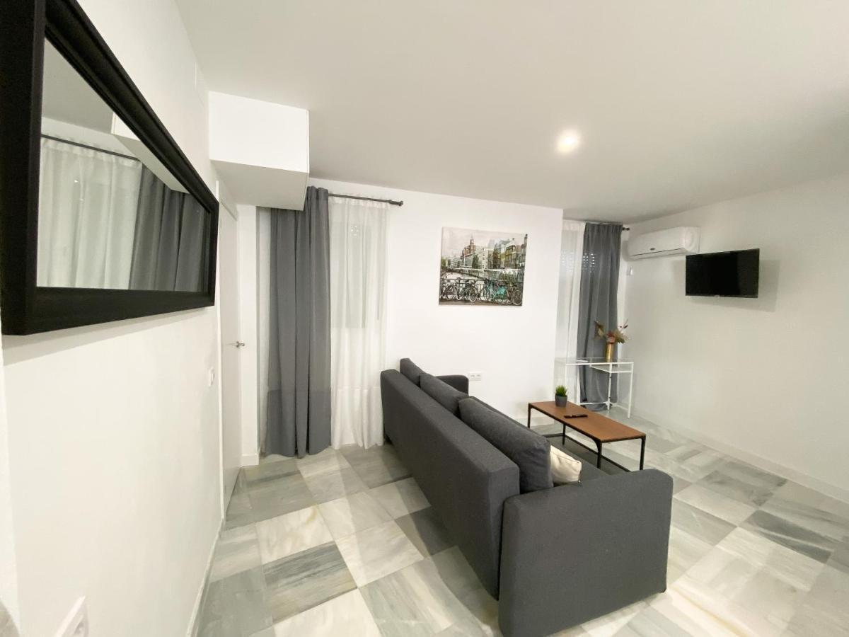 Apartamentos La Reina 아르코스델라프론테라 외부 사진