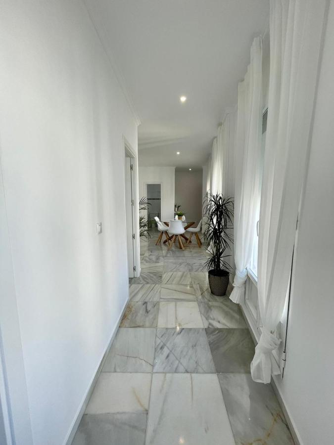 Apartamentos La Reina 아르코스델라프론테라 외부 사진