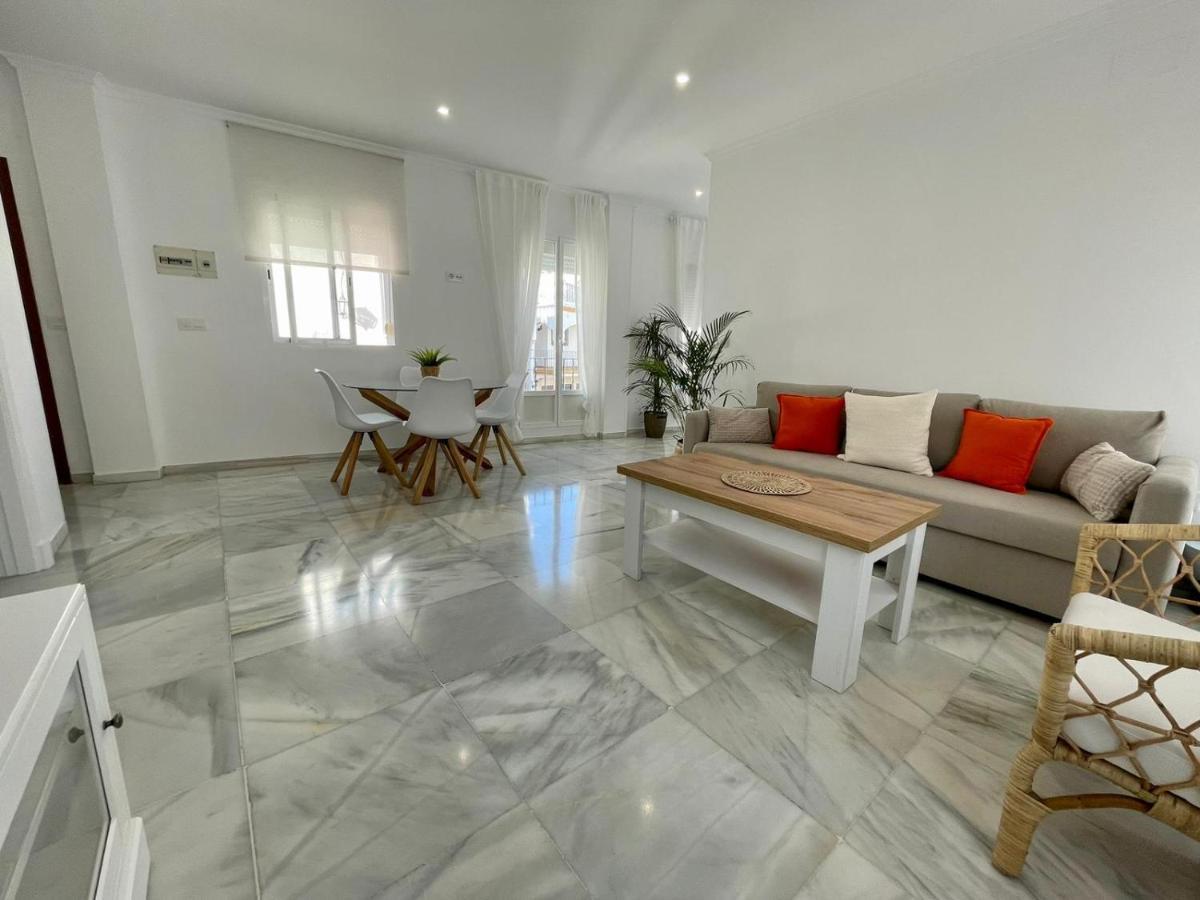 Apartamentos La Reina 아르코스델라프론테라 외부 사진