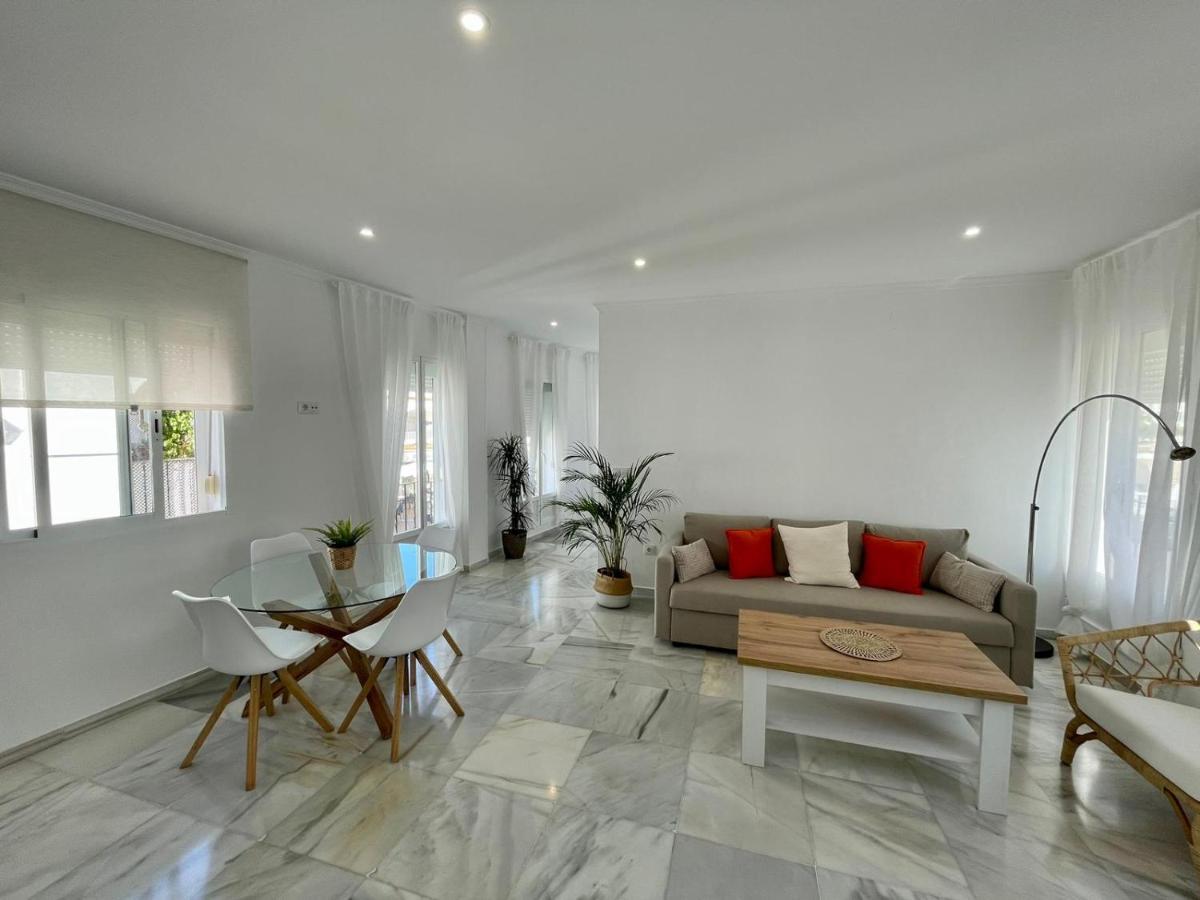 Apartamentos La Reina 아르코스델라프론테라 외부 사진