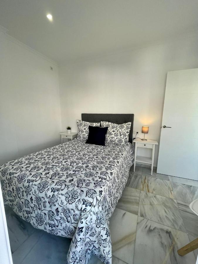 Apartamentos La Reina 아르코스델라프론테라 외부 사진