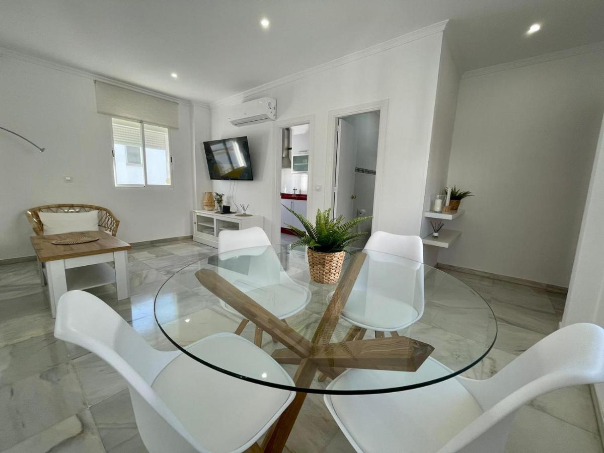 Apartamentos La Reina 아르코스델라프론테라 외부 사진